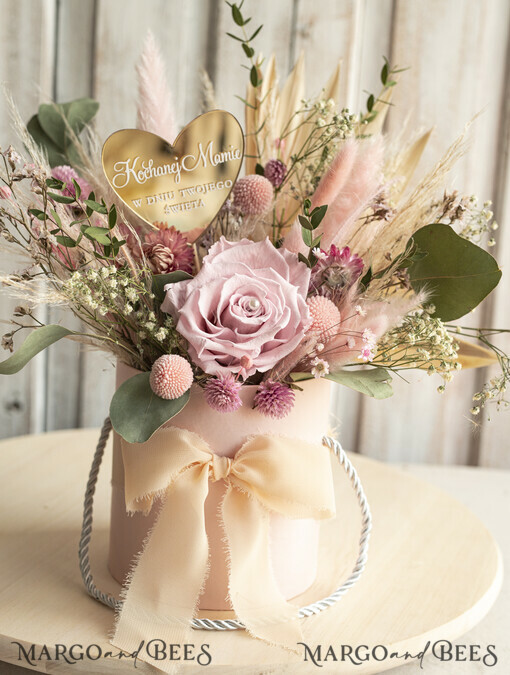 Prezenty dla Mamy kwiaty flowerboxy pomysł na prezent na dzień mamy, kwiaty dla mamy, wieczna róża dla mamy, zielono różowy bukiet dla mamy z suszonych kiatów